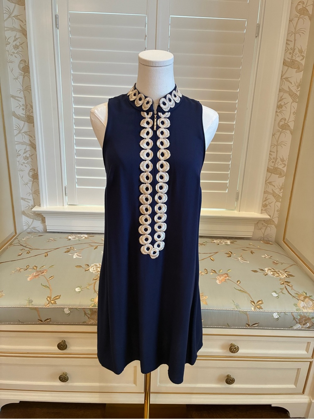 Lilly Pulitzer Navy Blue Jane Shift Dress With Gold Circular Trim & Front Zip